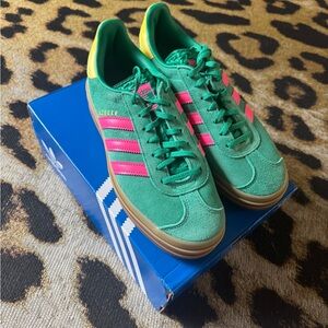 Women’s Green Gazelle size 8.5 worn once